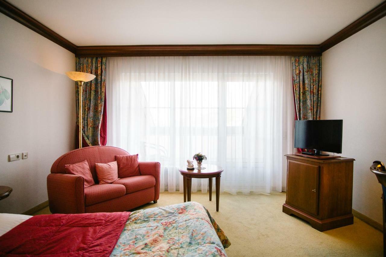 Landhaus Keller - Hotel & Restaurant Malterdingen Екстериор снимка